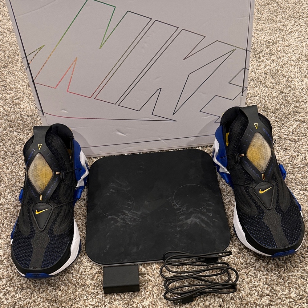 Nike Auto Adapt Haurache